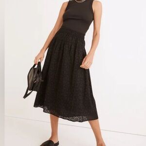 Madewell Black Pull-On Skirt -- 100% Cotton Eyelet Midi  -- Size M